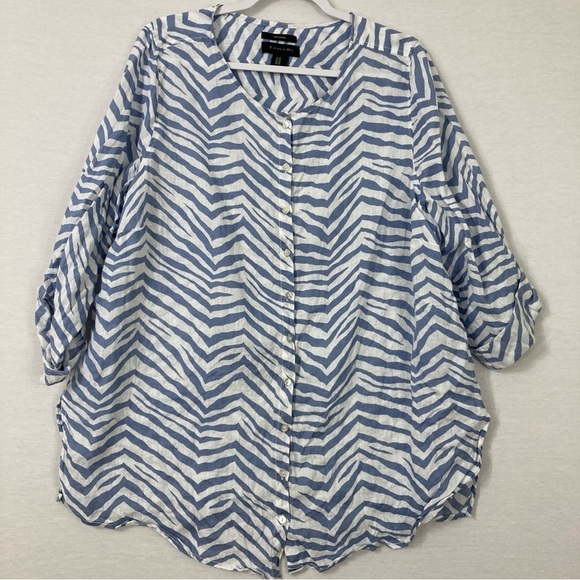 Tahari Blue White 100% Linen Rolled Tab Button Down size 1X - Picture 1 of 11